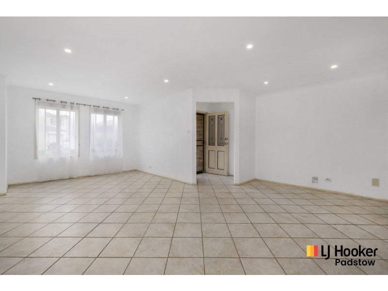 18 Fernleaf Court, Wattle Grove NSW 2173