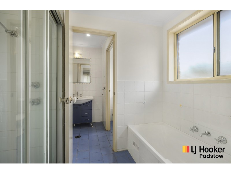 18 Fernleaf Court, Wattle Grove NSW 2173