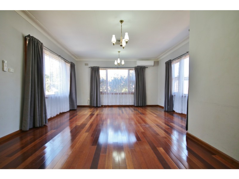 32 Greenway Parade, Revesby NSW 2212