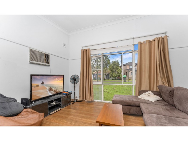 43 Simmons Street, Revesby NSW 2212