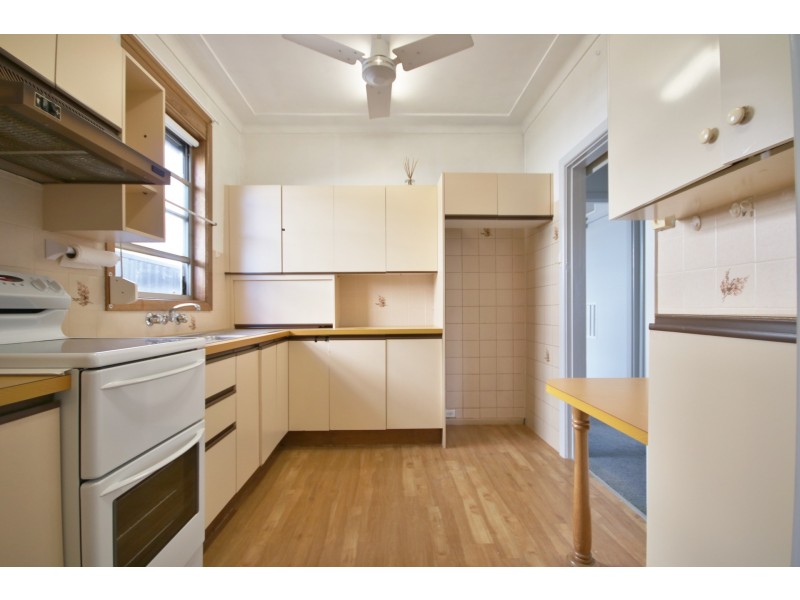 11 Adelaide Road, Padstow NSW 2211