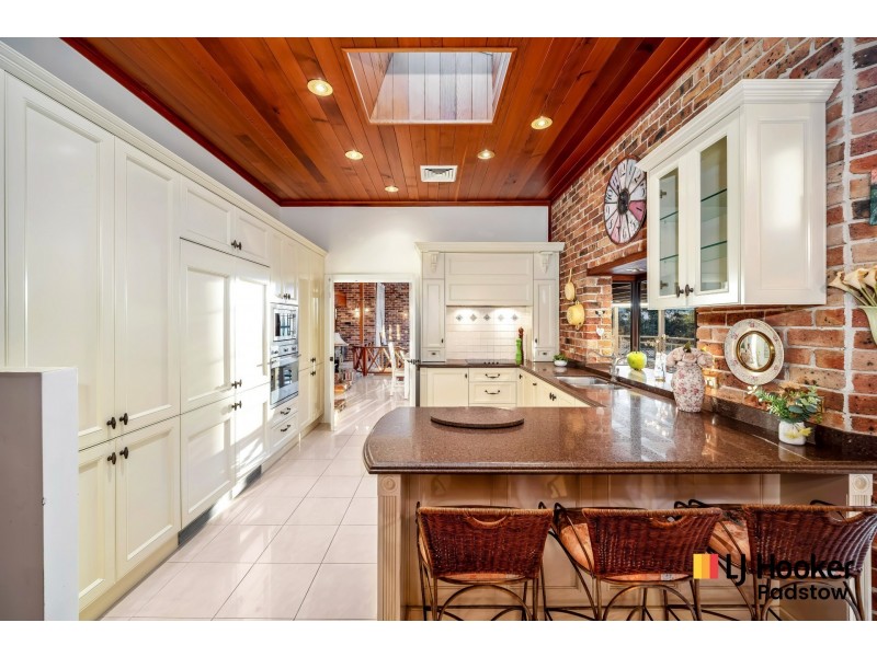 13 Hibiscus Close, Alfords Point NSW 2234