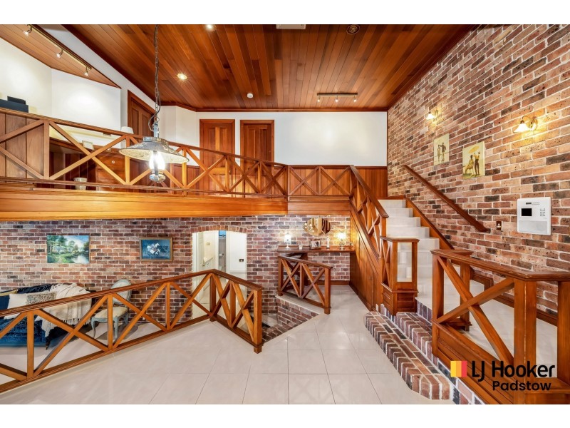 13 Hibiscus Close, Alfords Point NSW 2234