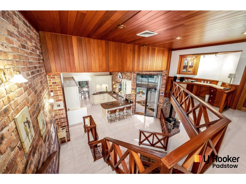 13 Hibiscus Close, Alfords Point NSW 2234