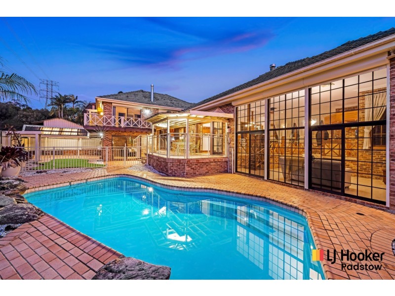 13 Hibiscus Close, Alfords Point NSW 2234