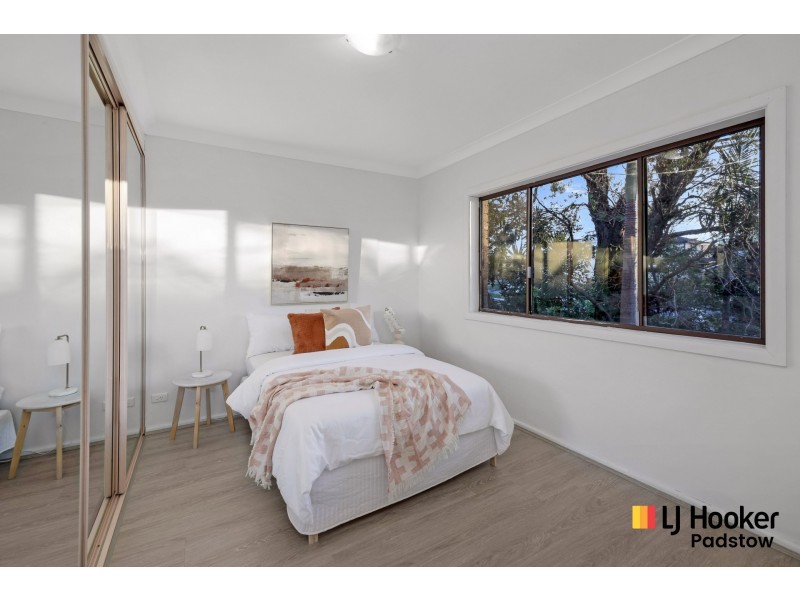 169 Davies Road, Padstow NSW 2211