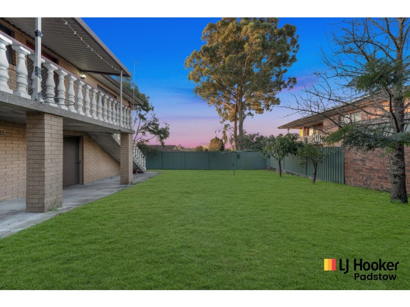 169 Davies Road, Padstow NSW 2211