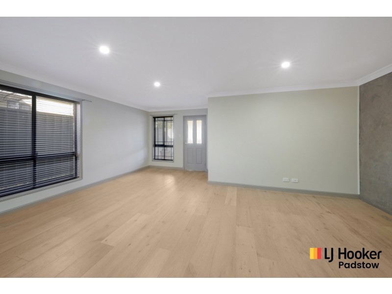 24 Donald Street Street, Picnic Point NSW 2213