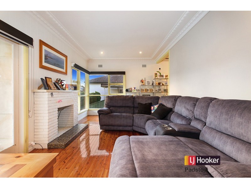 25 Nichols Avenue, Revesby NSW 2212