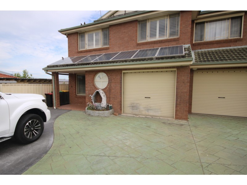 14b Woolgoolga Avenue, Hoxton Park NSW 2171
