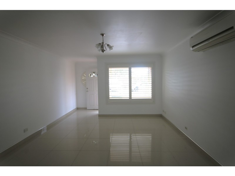 14b Woolgoolga Avenue, Hoxton Park NSW 2171
