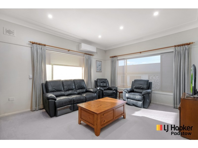 19 Edinburgh Drive, Revesby Heights NSW 2212