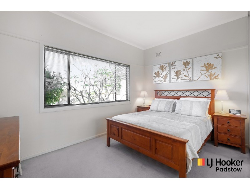 19 Edinburgh Drive, Revesby Heights NSW 2212