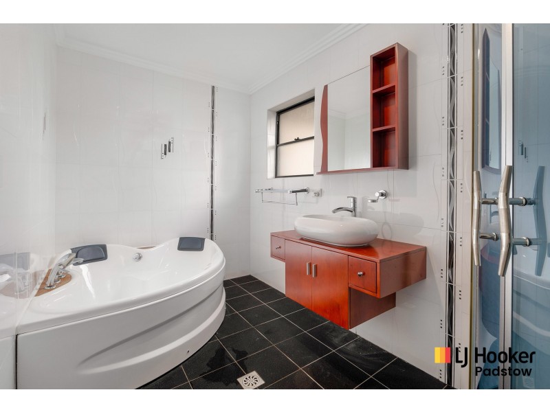 1 Lawrence Street, Peakhurst NSW 2210