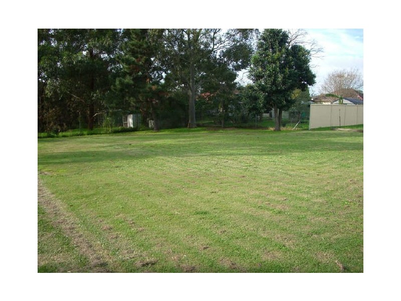 East Hills NSW 2213