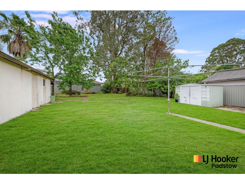 26 Harford Avenue, East Hills NSW 2213