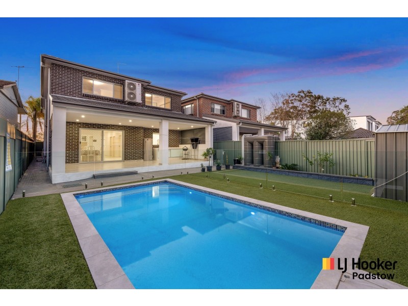 8A Monie Avenue, East Hills NSW 2213