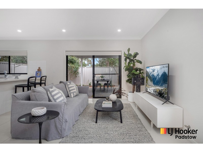 11/10 Old Glenfield Road, Casula NSW 2170