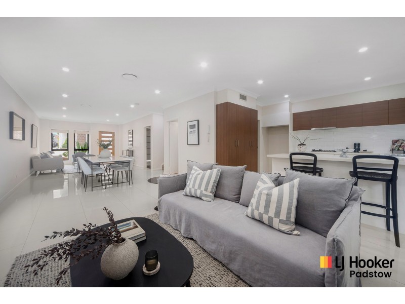 11/10 Old Glenfield Road, Casula NSW 2170