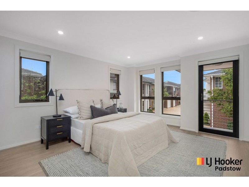 11/10 Old Glenfield Road, Casula NSW 2170