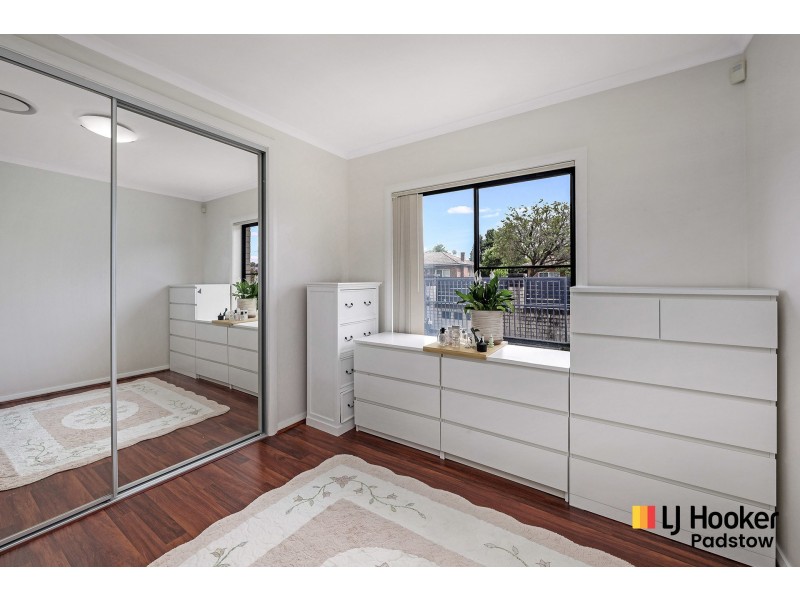 2/75 Uranus Road, Revesby NSW 2212