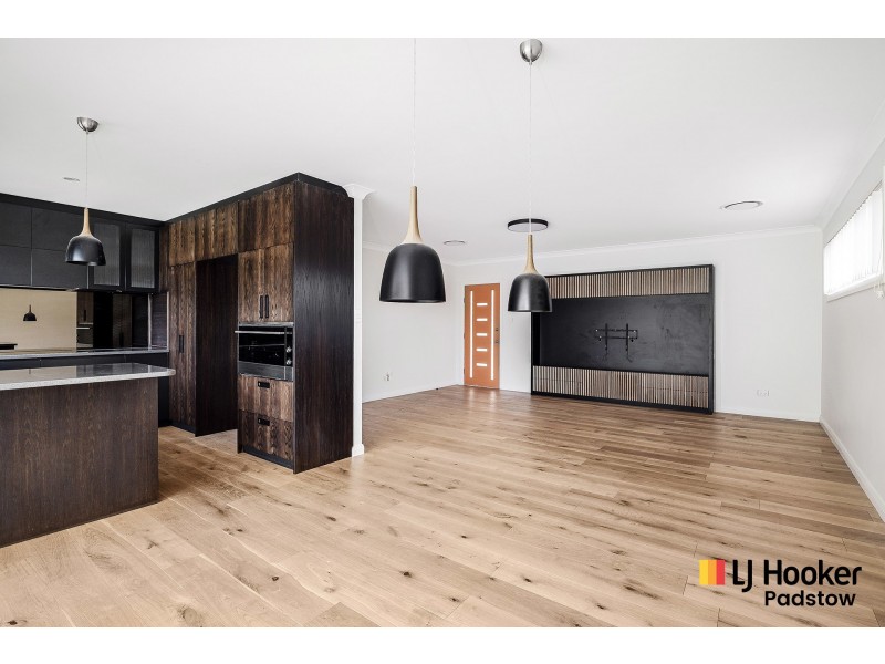 829D Henry Lawson Drive, Picnic Point NSW 2213