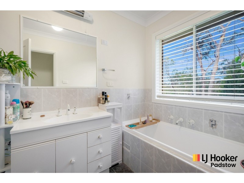 829D Henry Lawson Drive, Picnic Point NSW 2213