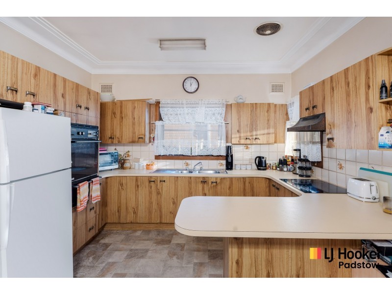 35 Craigie Avenue, Padstow NSW 2211