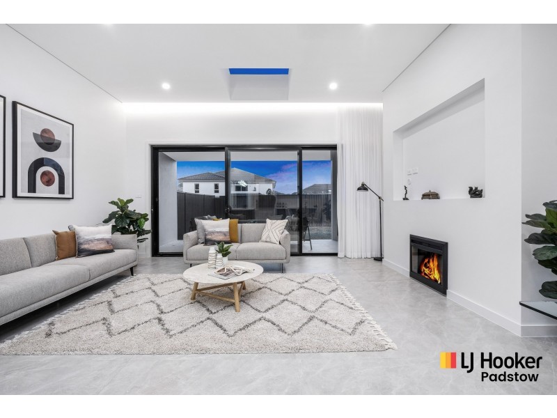 5A Roslyn Avenue, Panania NSW 2213