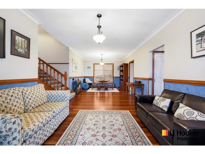 30 Leah Avenue, Picnic Point NSW 2213