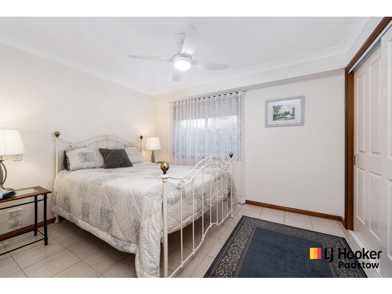 30 Leah Avenue, Picnic Point NSW 2213