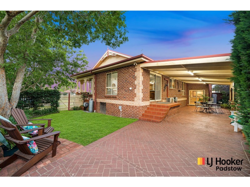 30 Leah Avenue, Picnic Point NSW 2213