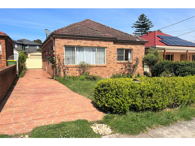 12 Alice Street, Padstow NSW 2211