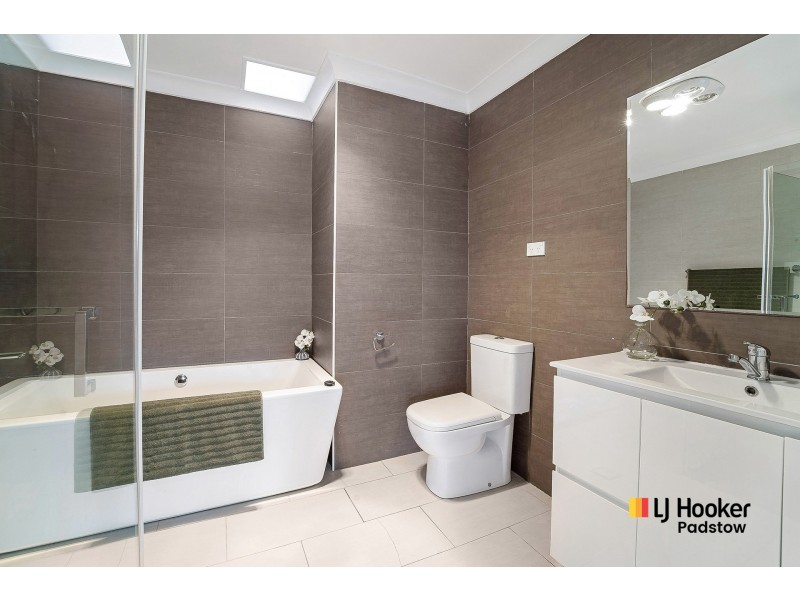 25 Nambucca Place, Padstow Heights NSW 2211