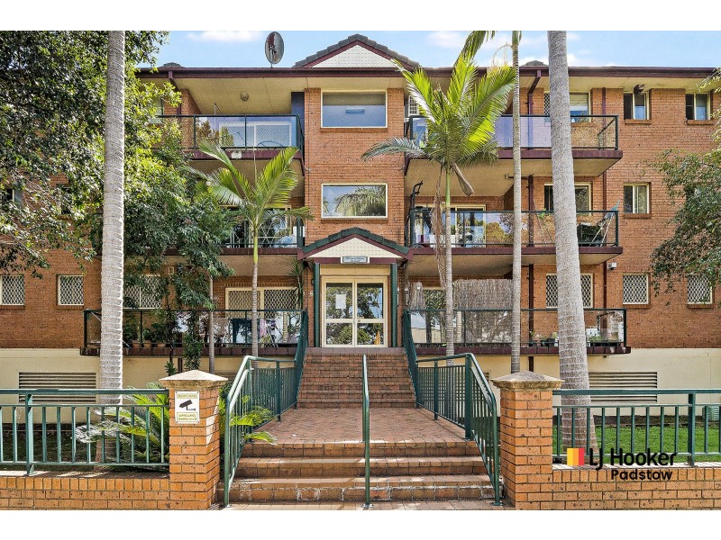 4/6 Myrtle Road, Bankstown NSW 2200
