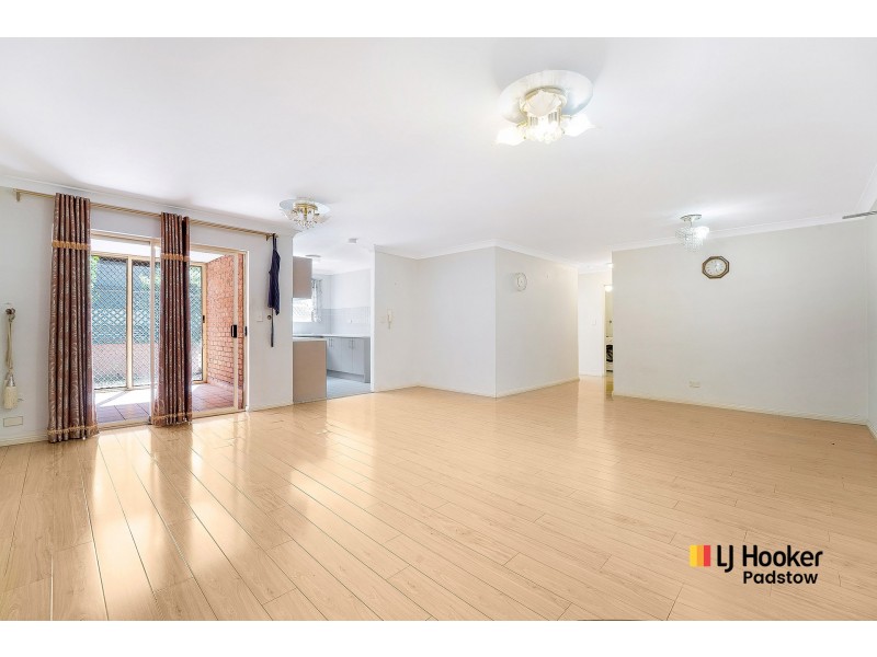 4/6 Myrtle Road, Bankstown NSW 2200