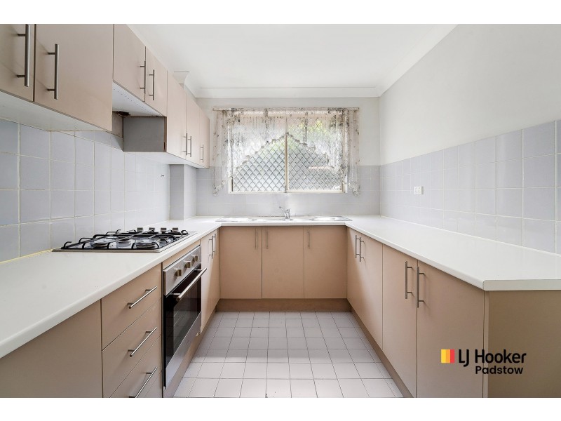 4/6 Myrtle Road, Bankstown NSW 2200