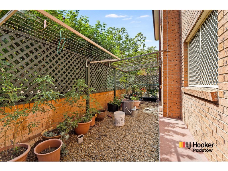 4/6 Myrtle Road, Bankstown NSW 2200