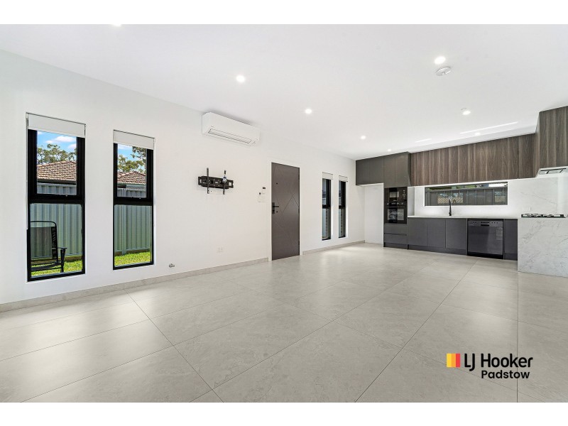 1/13 Lang Street, Padstow NSW 2211