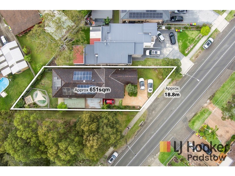 691 Henry Lawson Drive, East Hills NSW 2213