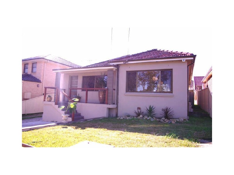 Panania NSW 2213