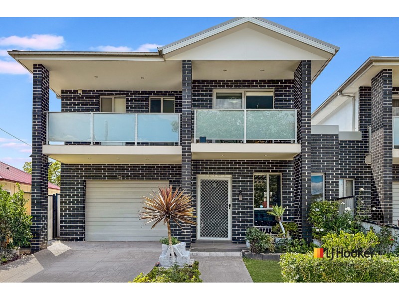 3 Mckevitte Avenue, East Hills NSW 2213