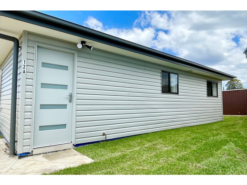 12A Brain Avenue, Lurnea NSW 2170