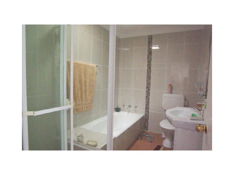 11/879-881 Henry Lawson Drive, Picnic Point NSW 2213