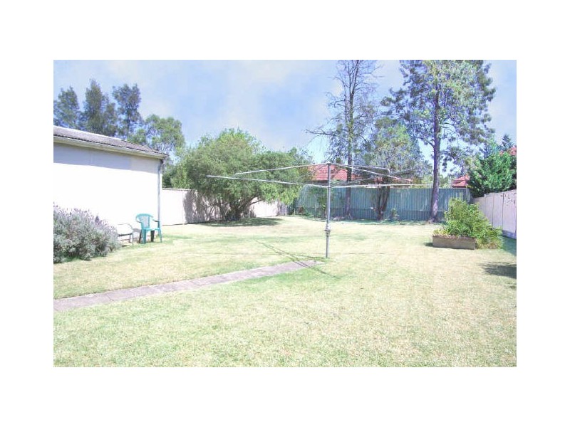 4 Homelea Ave, Panania NSW 2213