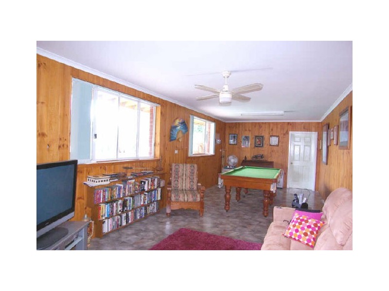 31 Kathleen Parade, Picnic Point NSW 2213