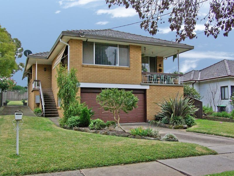 2 Halcyon Avenue, Padstow NSW 2211