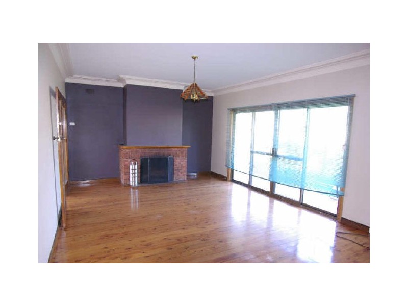 2 Kerrie Crescent, Panania NSW 2213