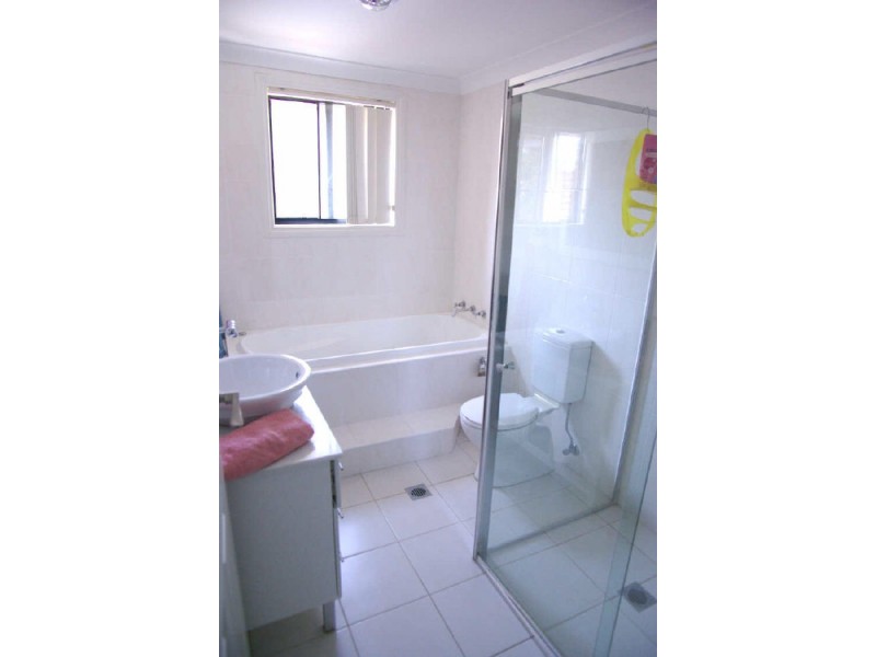 71 Kennedy Street, Picnic Point NSW 2213