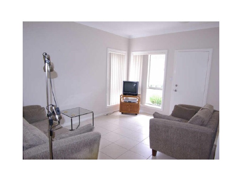 6/91-93 Mackenzie Street, Revesby NSW 2212